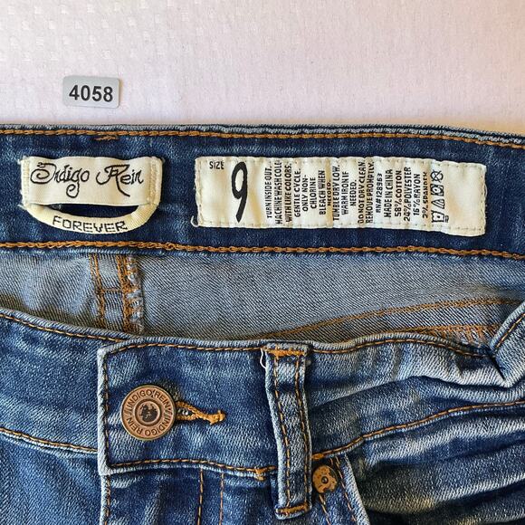 Indigo Rein Forever Women Denim Shorts size 9 Blue Mid Rise Stretch - Picture 9 of 10